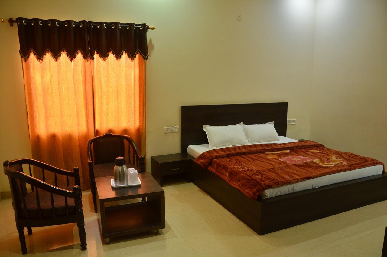 Hotel Milan Palace Amritsar Luaran gambar